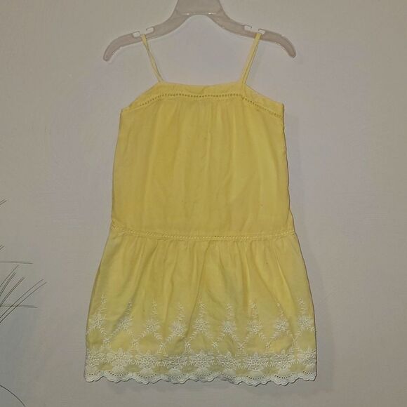 GIRL'S GAP YELLOW SUNDRESS WITH FLORAL EMBROIDERY ON SCALLOPED HEM, SIZE 5 - Picture 1 of 9